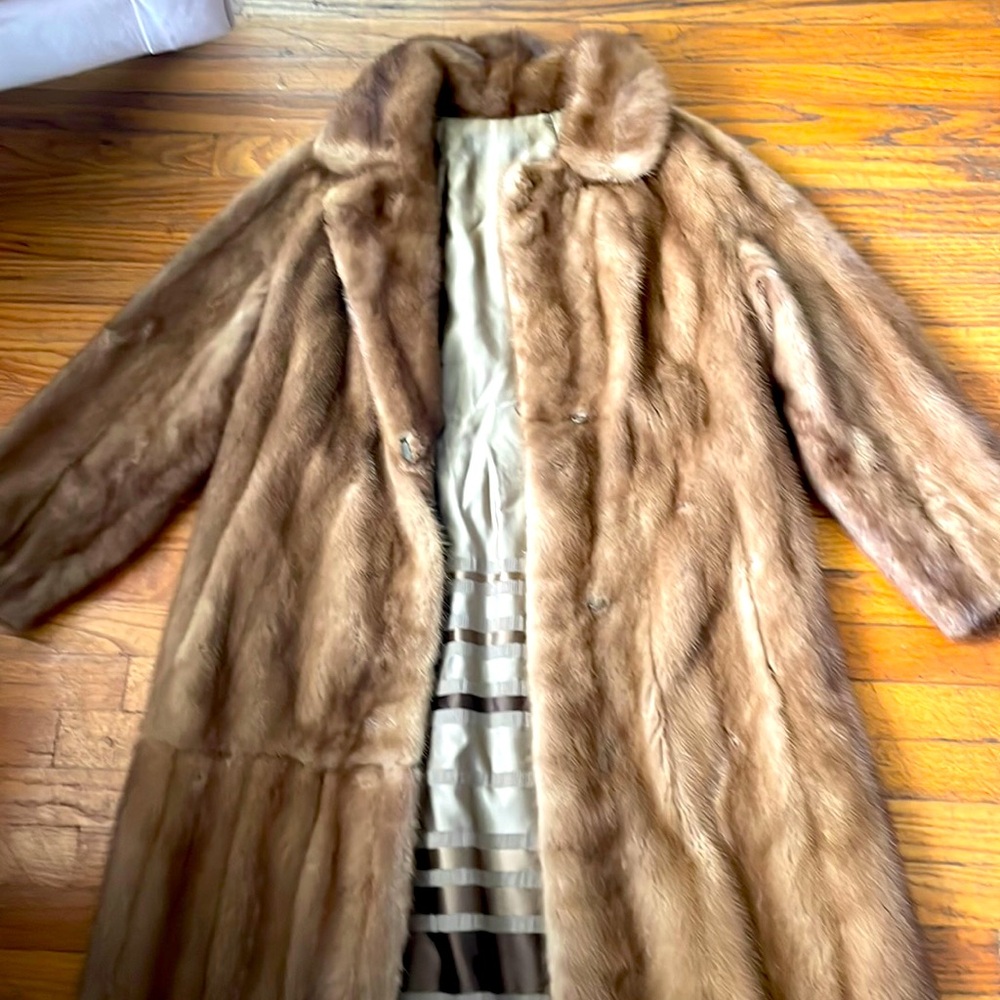 real fur coat caramel color size Small or a smaller Medium